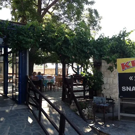 παλατές 3*