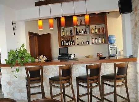 Hotel Palates Dhrousha