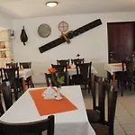Hotel Palates Dhrousha