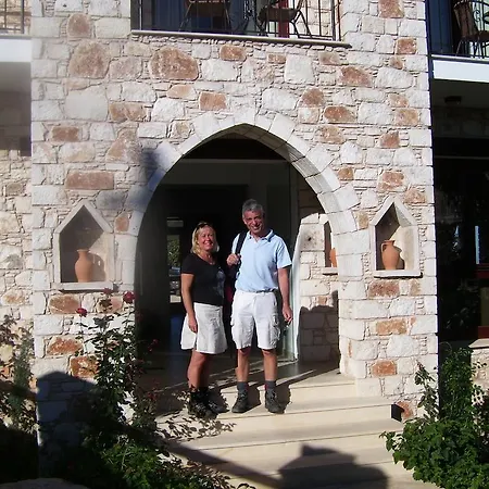 ホテル Palates Dhrousha