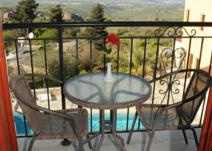 Palates Hotell Dhrousha