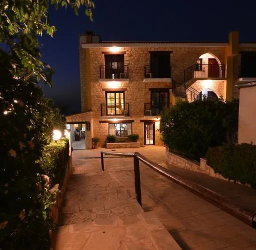 Palates ホテル Dhrousha